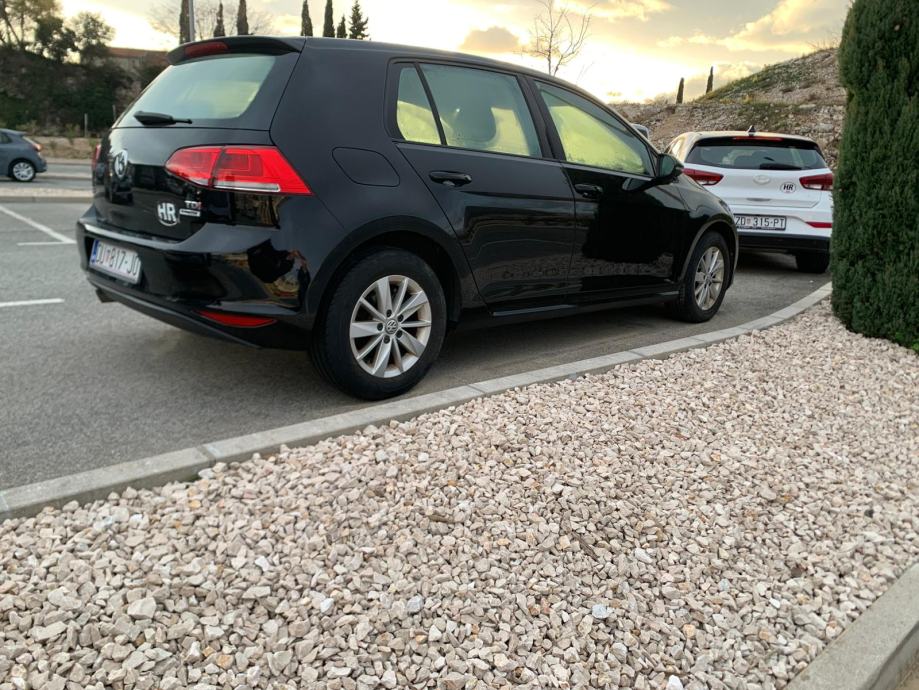 Volkswagen Golf VII